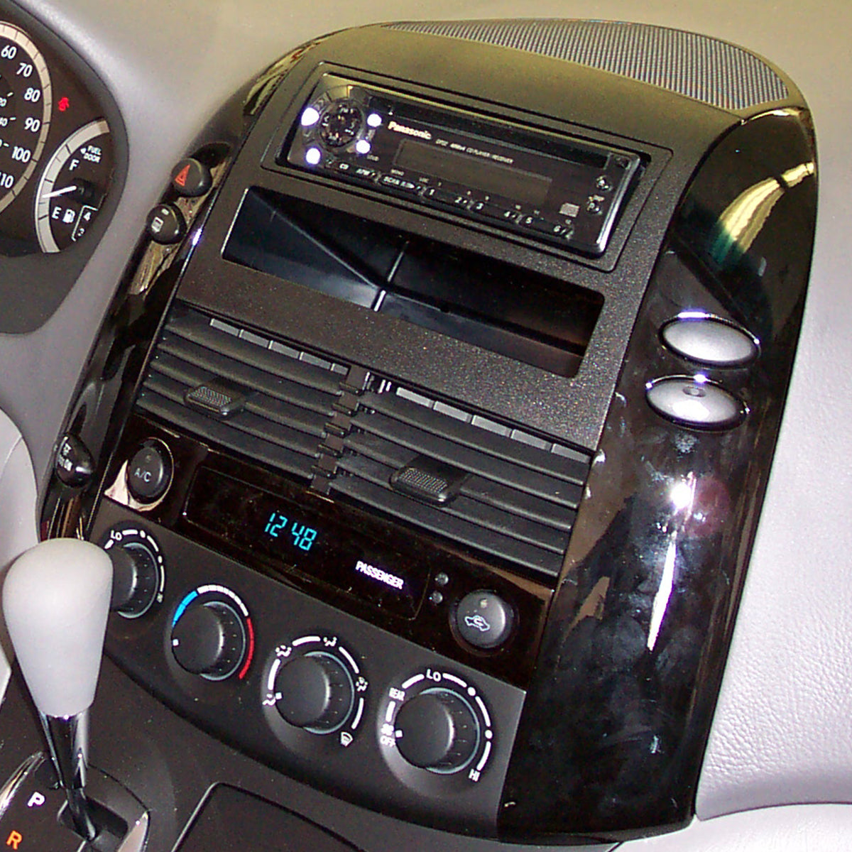 Toyota Sienna 2004-2010 — 99-8208