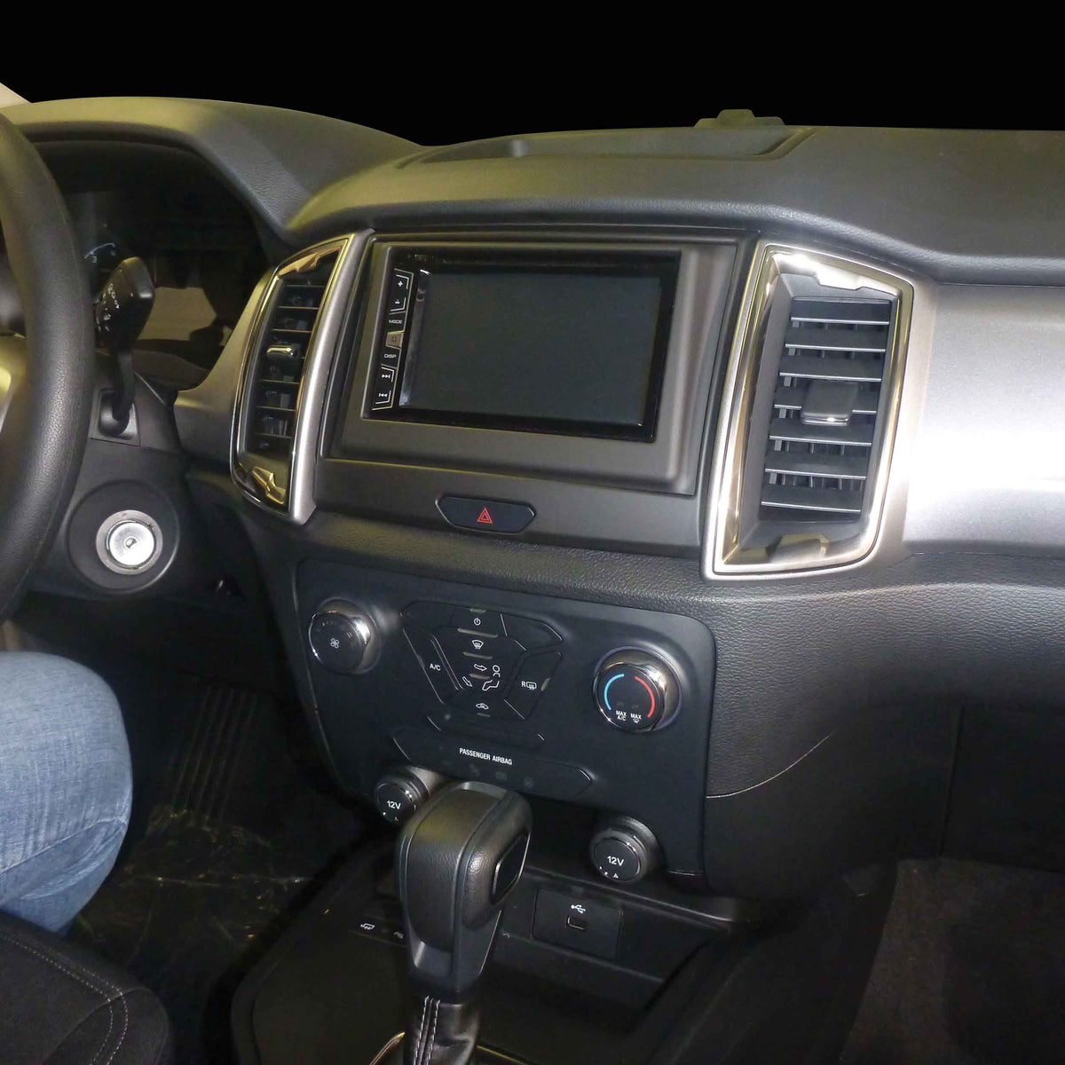 Ford Ranger 2019-2020 (with factory 4.2" color screen) — 99-5857B