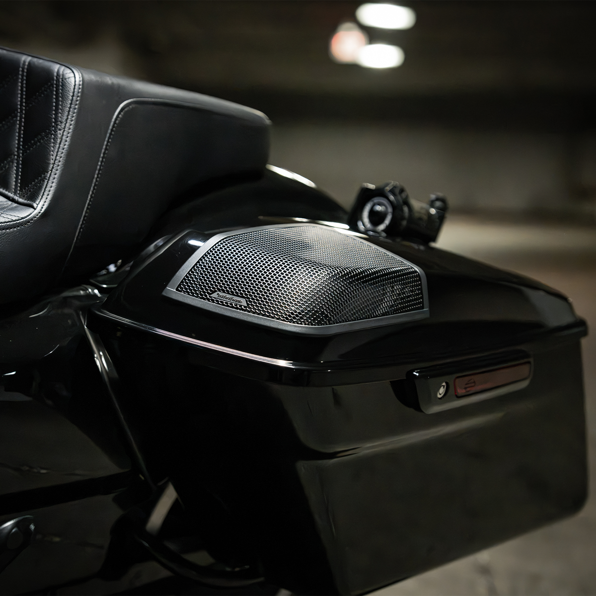 HD14BL69 Lifestyle Grille Detail