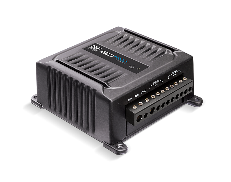 Banda BD 800.4 2-ohm amplifier, angled terminal-panel view