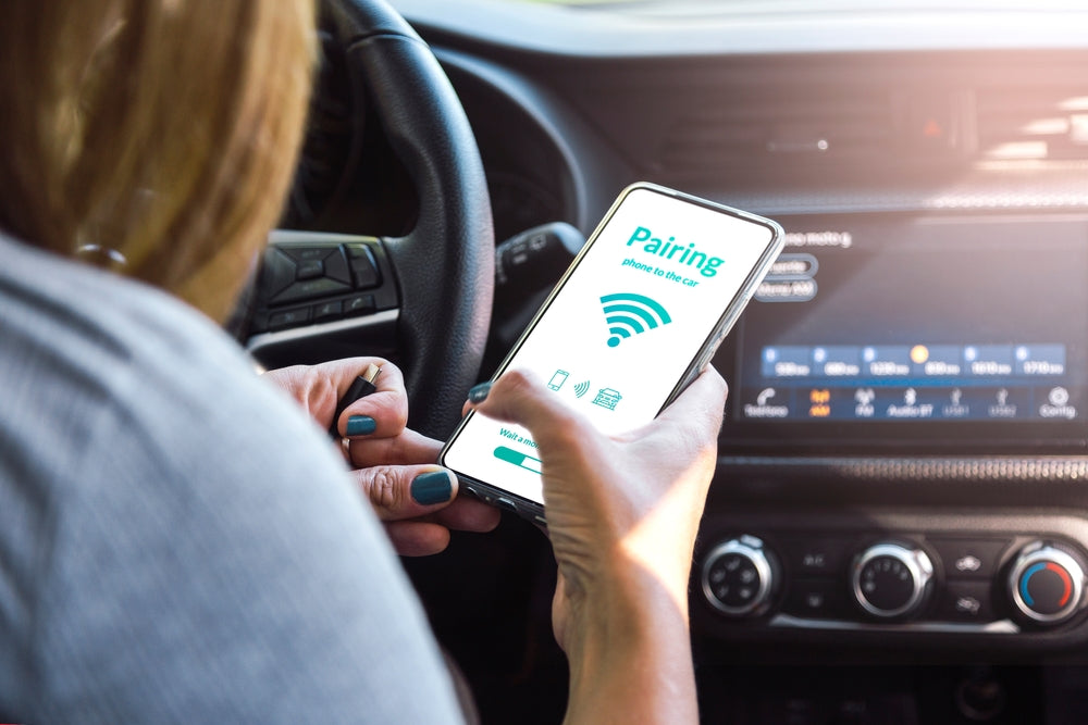 How to Connect Your Smartphone to Your Car Audio System: Wireless vs. Wired