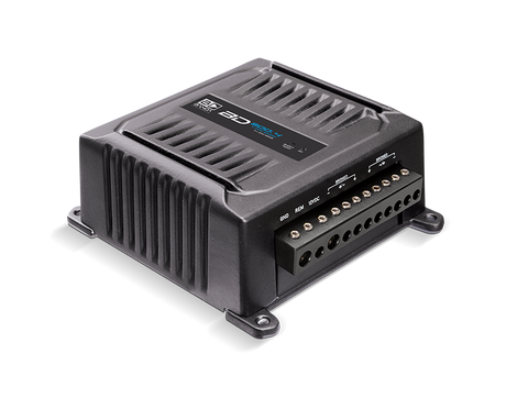 Banda BD 800.4 2-ohm amplifier, angled terminal-panel view