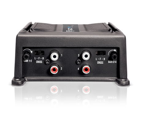 Banda BD 800.4 2-ohm amplifier, input and controls panel